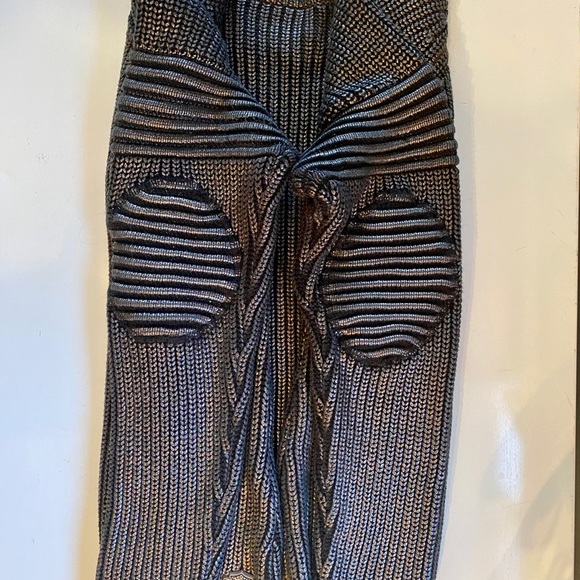 NWOT Stunning Harley-Davidson Silver Knit Sweater - Picture 9 of 10